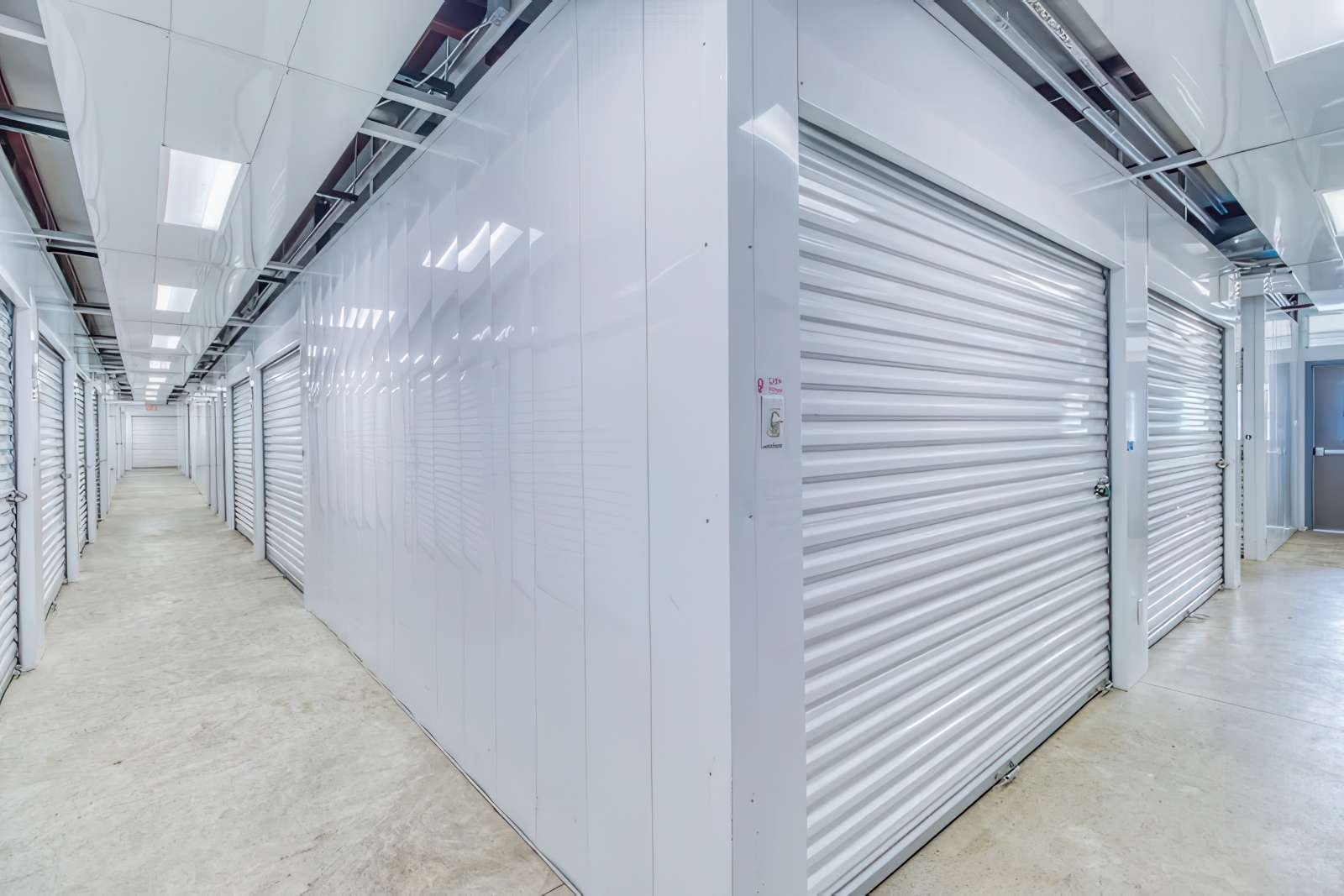 Little Rock University Ave self-storage facility