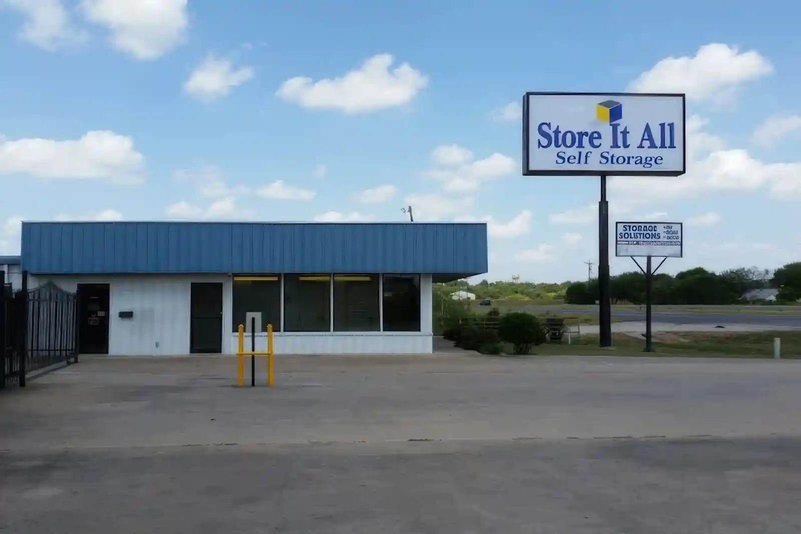 Store It All Storage - Del Valle